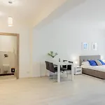 Atlas Unirii: Upscale Flats In The Heart Of Bucharest! 公寓