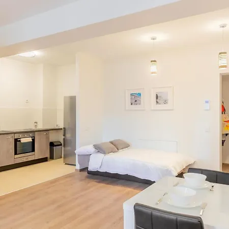 Апартаменти Atlas Unirii: Upscale Flats In The Heart Of Bucharest! Бухарест