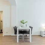 Atlas Unirii: Upscale Flats In The Heart Of Bucharest! Lejlighed *