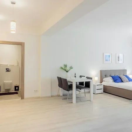 Atlas Unirii: Upscale Flats In The Heart Of Bucharest! דירה