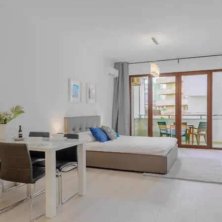 Atlas Unirii: Upscale Flats In The Heart Of Bucharest! * בוקרשט