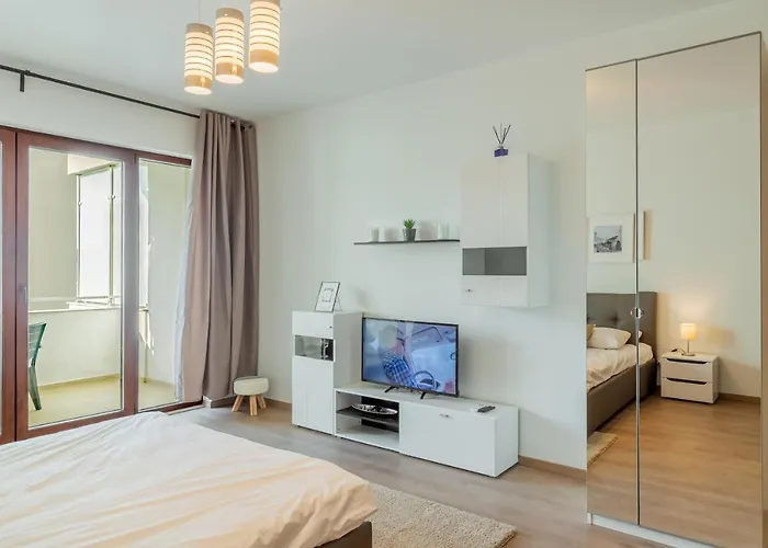 Atlas Unirii: Upscale Flats In The Heart Of Bucharest! Апартаменти Бухарест